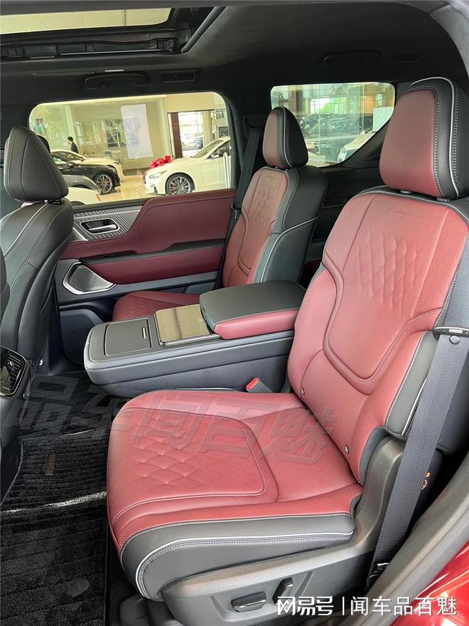 内外设计更显年轻换装V6双涡轮发动机AG旗舰厅英菲尼迪QX80换代回归！(图6)