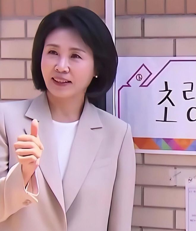 岁金建希后才发现自然脸和整容脸差距很明显AG旗舰厅网站入口看