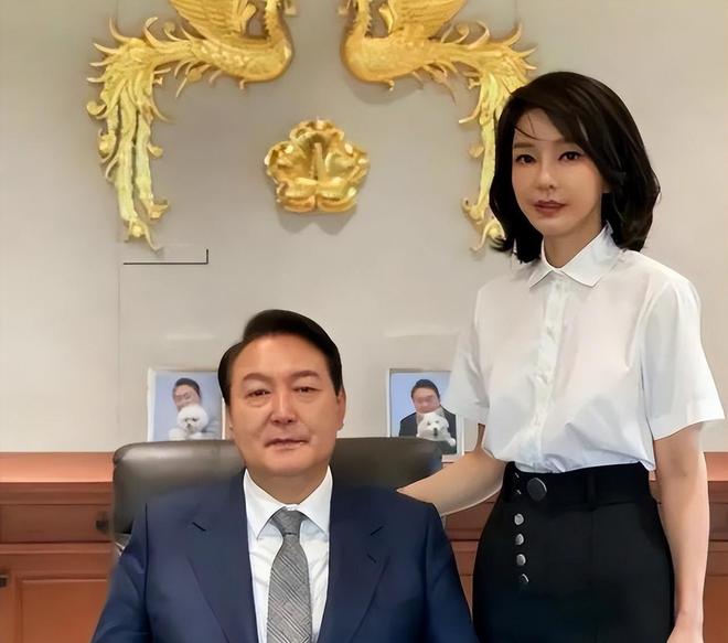 岁金建希后才发现自然脸和整容脸差距很明显AG旗舰厅网站入口看到59岁金惠景和53(图22)