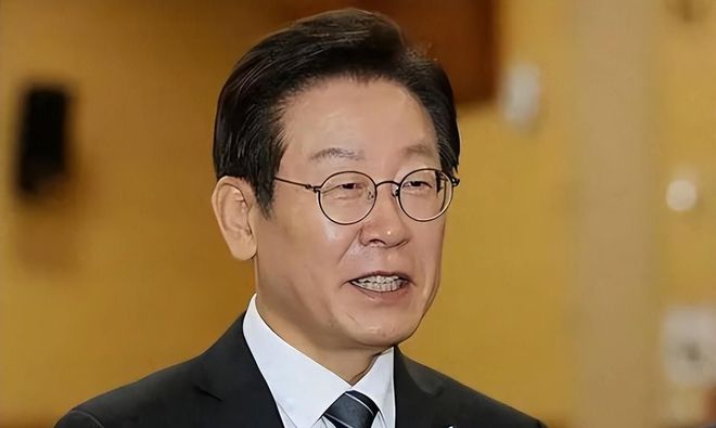 岁金建希后才发现自然脸和整容脸差距很明显AG旗舰厅网站入口看到59岁金惠景和53(图14)